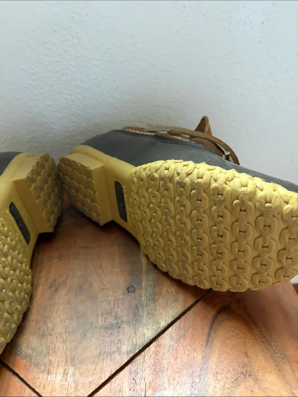 L.L. Bean Brown and Olive Green Women's Winter Rain Duck Shoes